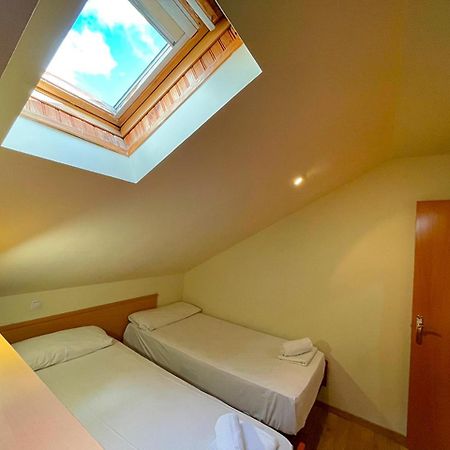 Apartamentos Pantebre 3000 Pas De La Casa Esterno foto