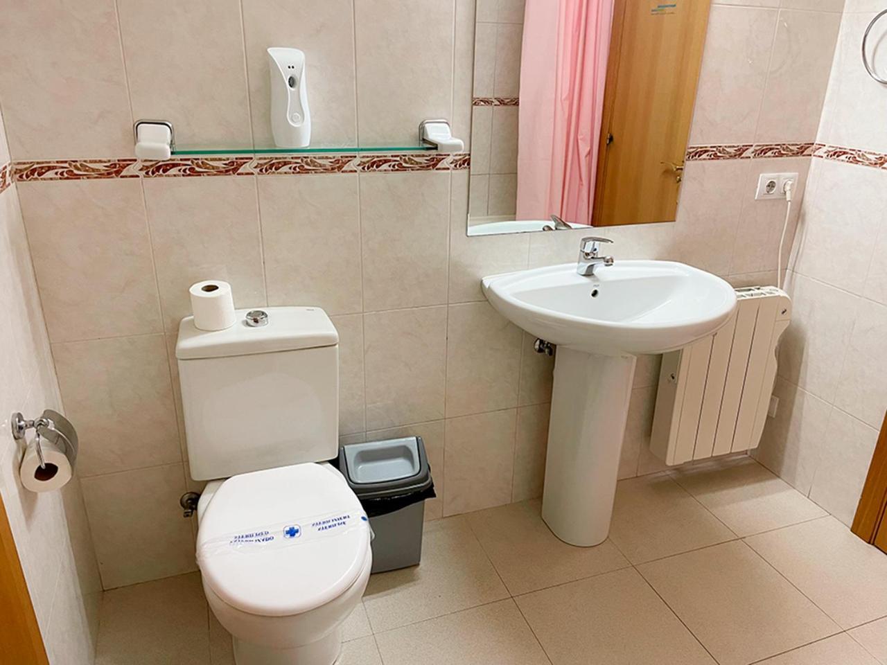 Apartamentos Pantebre 3000 Pas De La Casa Esterno foto